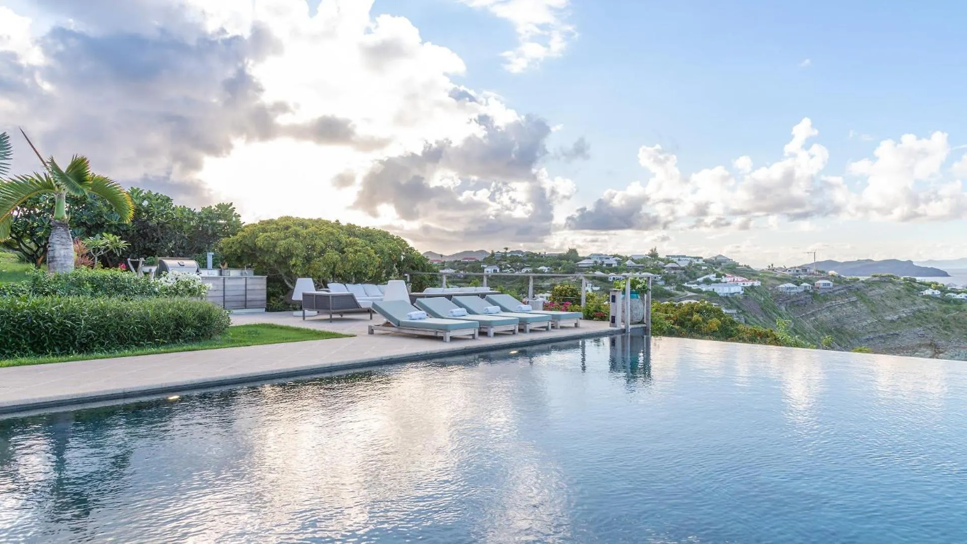 Bright Villa With Contemporary Style St. Barthelemy
