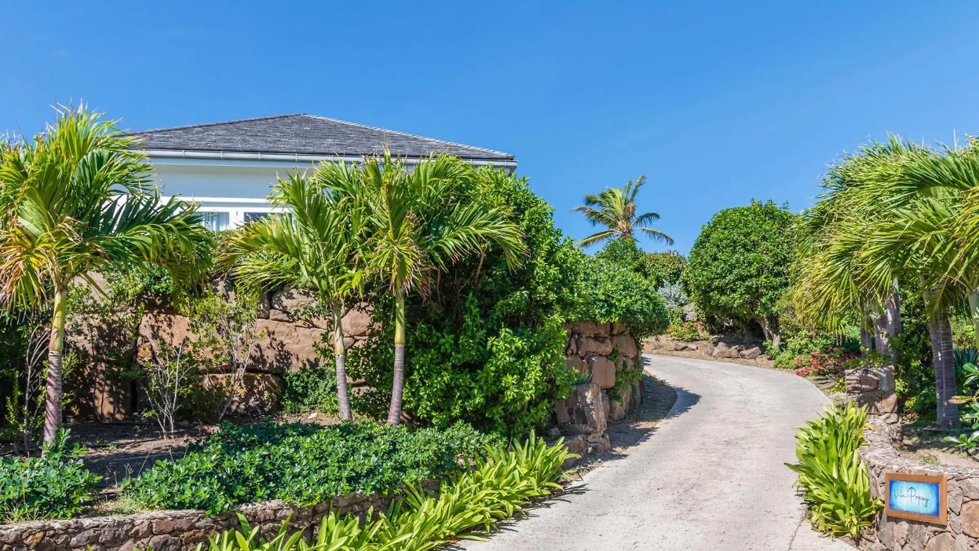 Bright Villa With Contemporary Style St. Barthelemy
